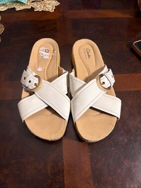 Clarks White Crisscross Buckle Slide Sandals